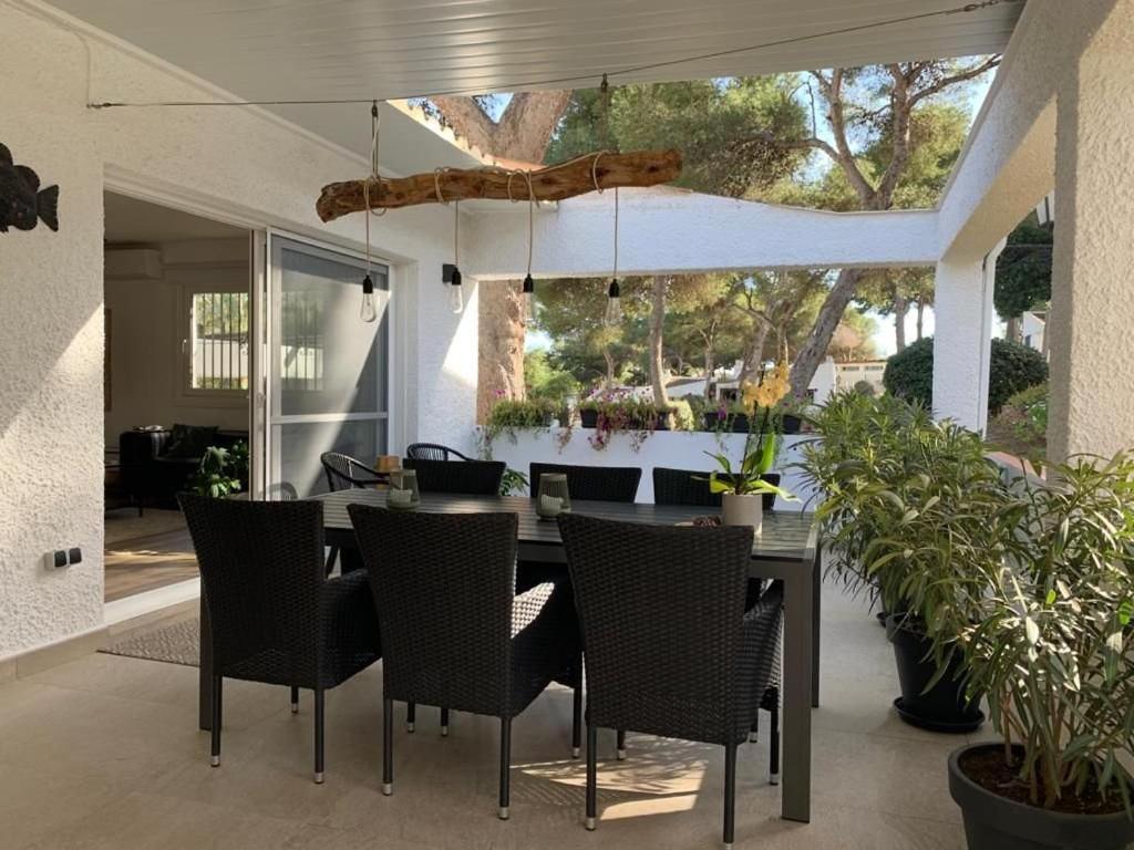 Bungalow With Large Terrace In A Quiet Park - Beach Nearby Ситио-де-Калаонда Экстерьер фото